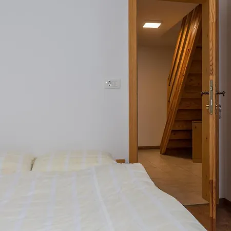 House Destina - *
