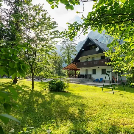 House Destina - *