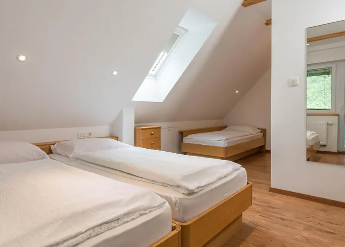 House Destina - Feriehus Bohinj